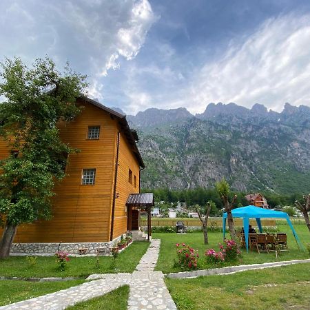 Guesthouse Mehmeti Valbone Buitenkant foto