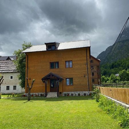 Guesthouse Mehmeti Valbone Buitenkant foto
