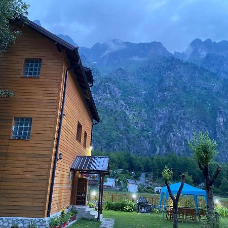 Guesthouse Mehmeti Valbone Buitenkant foto