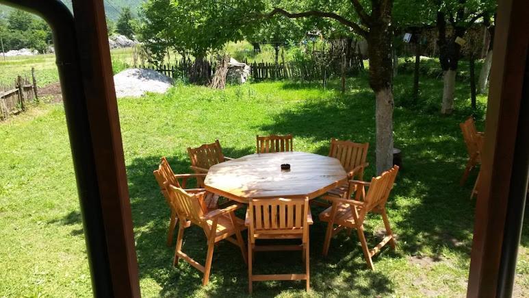 Guesthouse Mehmeti Valbone Buitenkant foto