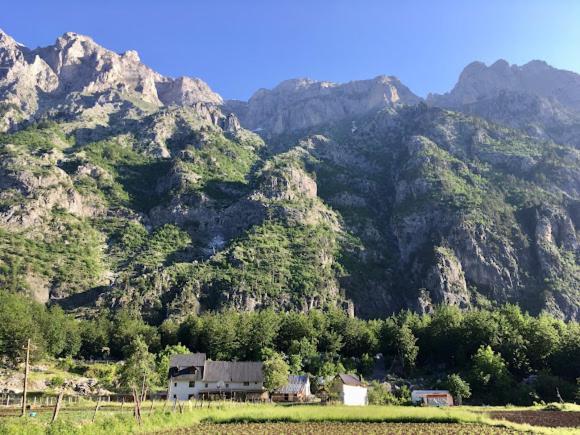 Guesthouse Mehmeti Valbone Buitenkant foto