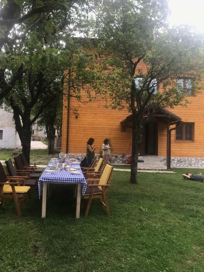 Guesthouse Mehmeti Valbone Buitenkant foto